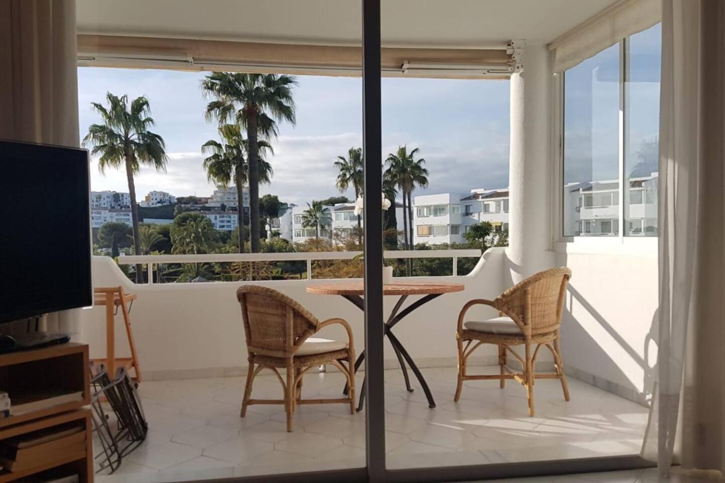 Cozy Apartment In Miraflores Mijas Ла-Кала-де-Михас Экстерьер фото